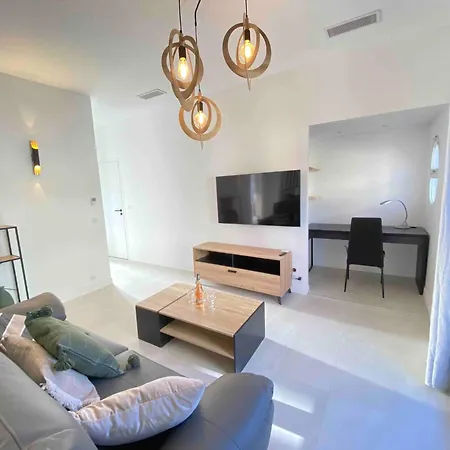 Apartment - 3 ,rue Pasteur - 3p *