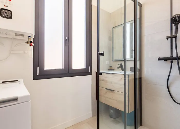 - 3 ,rue Pasteur - 3p *