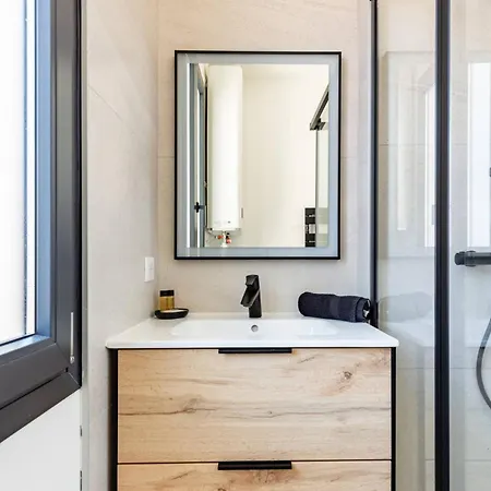 - 3 ,rue Pasteur - 3p * Cagnes-sur-Mer