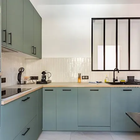 - 3 ,rue Pasteur - 3p